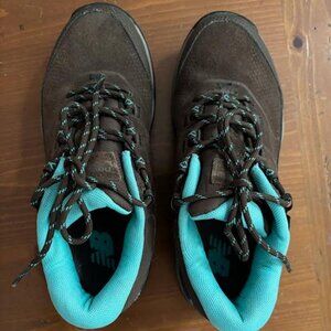 New Balance Suede Hiking shoes Size 6.5